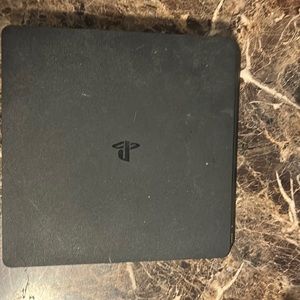 Playstation 4 slim 500gb